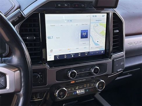 Used 2022 Ford F350 Platinum w/ FX4 Off-Road Package image 27