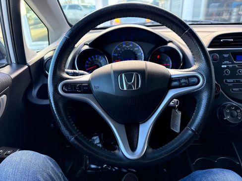 Used 2013 Honda Fit Sport image 14