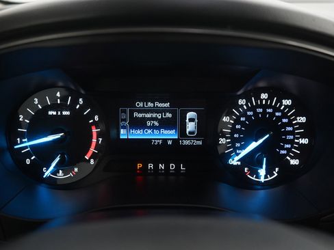 Used 2018 Ford Fusion SE FWD image 23