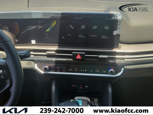 New 2026 Kia Sportage EX FWD image 19