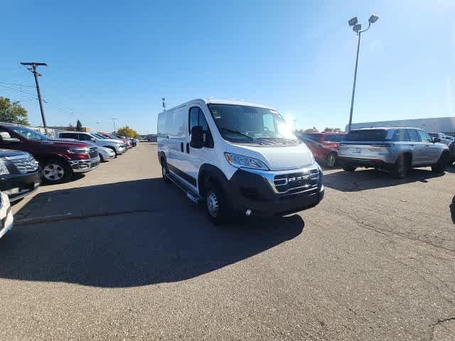Used 2025 RAM ProMaster 2500 w/ U-Haul Equipment Group FWD image 9