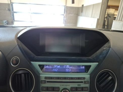 Used 2010 Honda Pilot Touring image 14