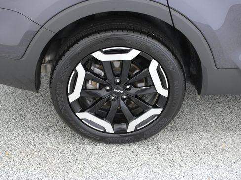 Used 2025 Kia Telluride S FWD image 6