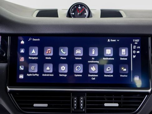 Certified 2022 Porsche Cayenne image 17