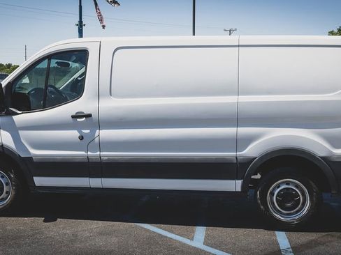 Used 2015 Ford Transit 150 130 Low Roof RWD image 21