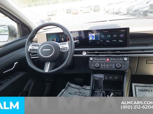 Certified 2025 Hyundai Tucson SE image 21