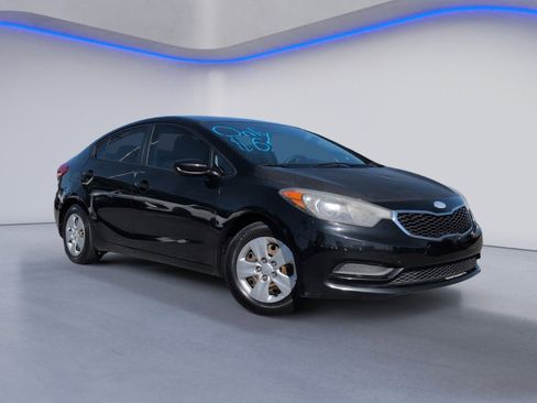 Used 2015 Kia Forte LX image 1