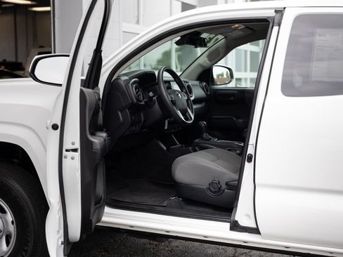 Used 2023 Toyota Tacoma SR AWD/4WD image 21