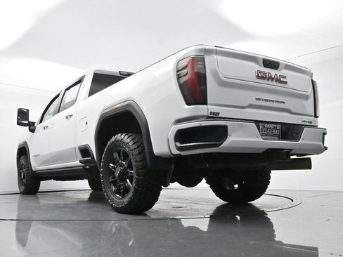 Used 2024 GMC Sierra 2500 AT4 w/ AT4 Premium Plus Package AWD/4WD image 51