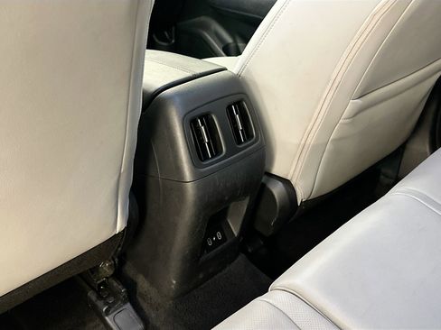Used 2025 Hyundai Santa Cruz SEL AWD/4WD image 28