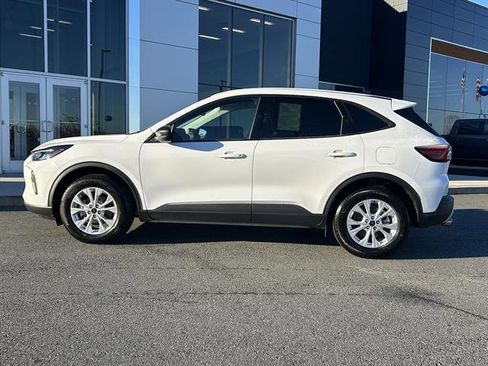 Used 2025 Ford Escape Active image 3