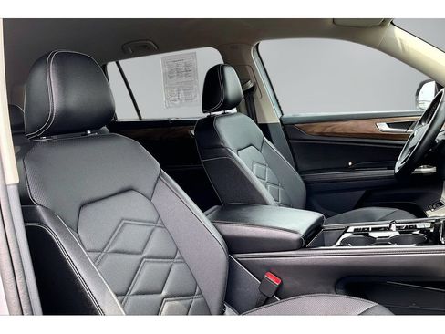 Used 2025 Volkswagen Atlas SE AWD/4WD image 25
