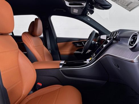New 2026 Mercedes-Benz GLC 300 image 6
