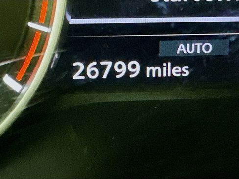 Used 2023 Nissan Rogue S image 19