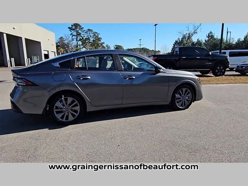 New 2026 Nissan Sentra SL w/ Floor Mat Package image 35