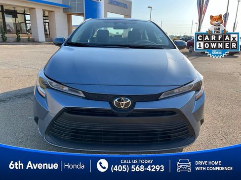 Used 2025 Toyota Corolla LE FWD image 2