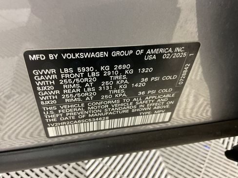 Used 2025 Volkswagen Atlas SE AWD/4WD image 30