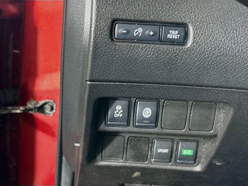 Used 2021 Nissan Rogue Sport S FWD image 17