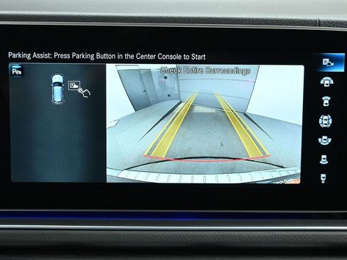 Used 2023 Mercedes-Benz GLE 450 4MATIC w/ AMG Line Exterior image 30