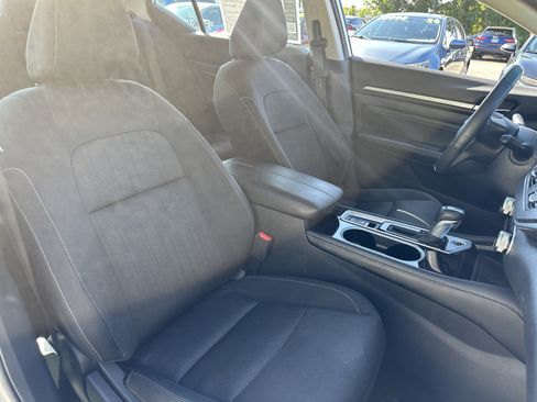 Used 2023 Nissan Altima 2.5 SV w/ SV Premium Package FWD image 13
