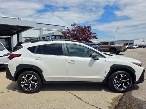Certified 2024 Subaru Crosstrek 2.0i Premium AWD/4WD image 9