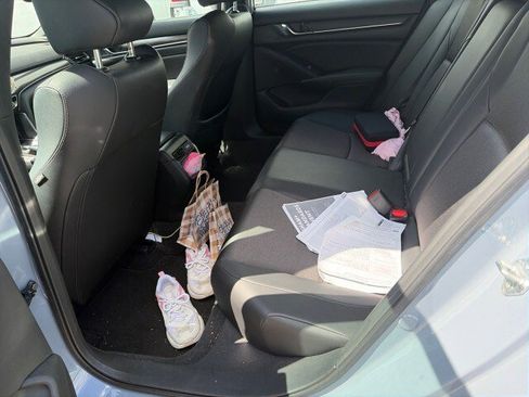 Used 2022 Honda Accord Sport image 4