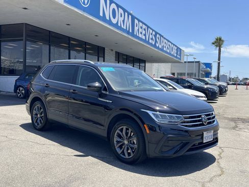 Certified 2022 Volkswagen Tiguan SE FWD image 27