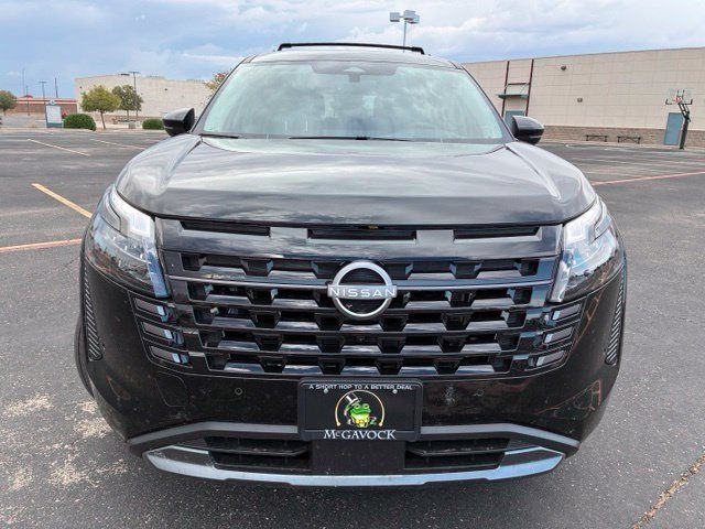 Certified 2026 Nissan Pathfinder Platinum FWD image 9