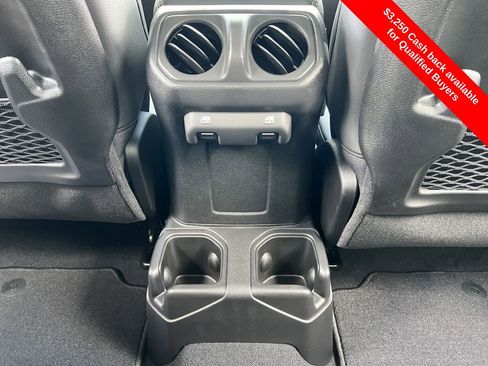 New 2025 Jeep Gladiator Sport image 23