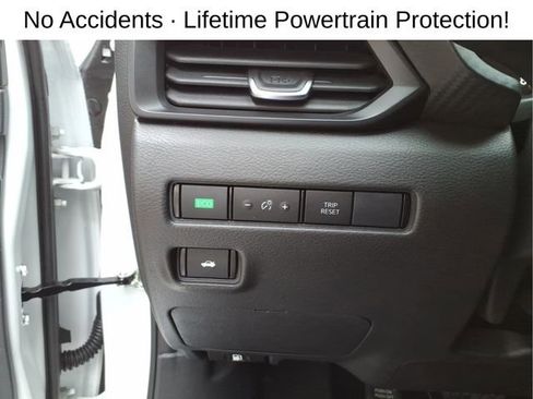 Used 2024 Nissan Sentra S FWD image 14