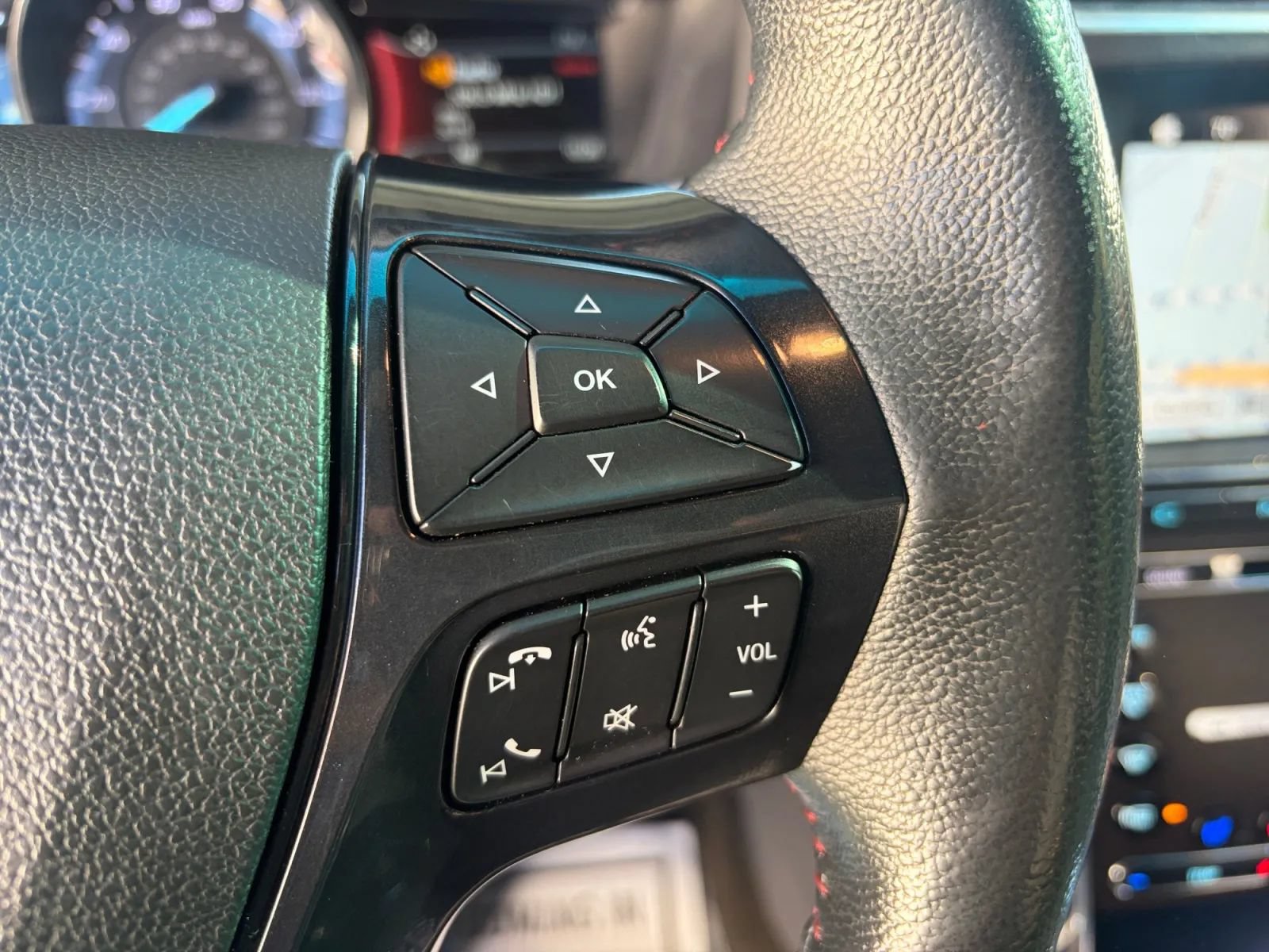 Used 2018 Ford Explorer Sport w/ Equipment Group 401A AWD/4WD image 33