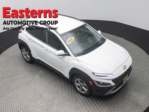 Used 2023 Hyundai Kona SEL w/ Cargo Package FWD image 3