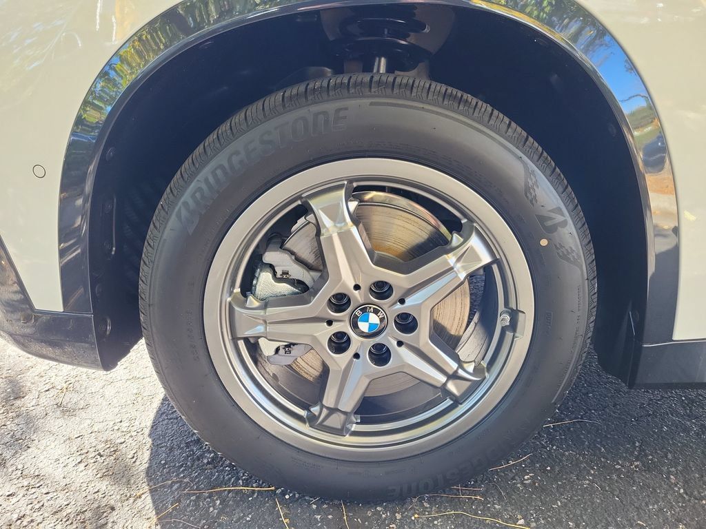 Used 2026 BMW X1 xDrive28i w/ Convenience Package AWD/4WD image 11