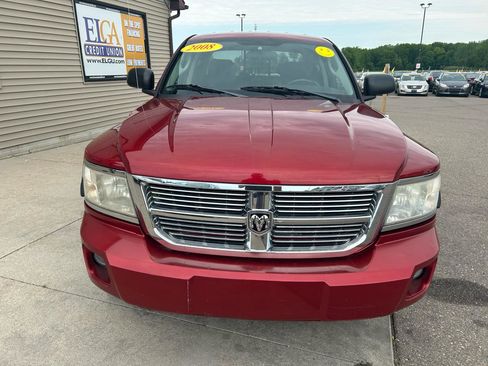 Used 2008 Dodge Dakota Laramie w/ Trailer Tow Group AWD/4WD image 2