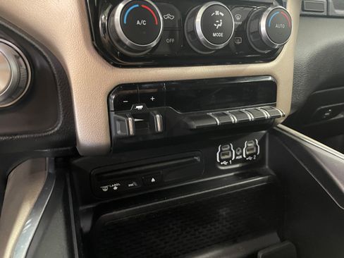 Used 2019 RAM 1500 Laramie AWD/4WD image 20