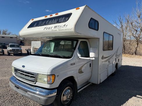 Used 2002 Ford E-350 and Econoline 350 Super Duty image 13