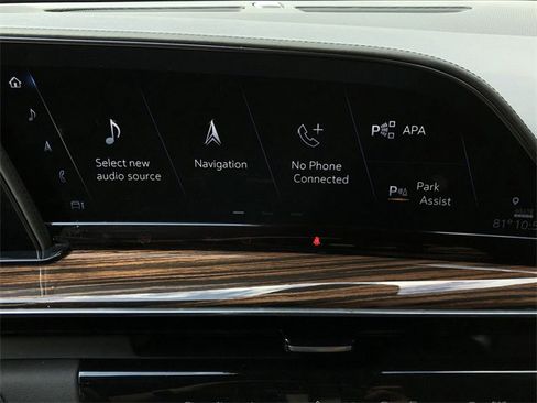 Certified 2021 Cadillac Escalade Premium Luxury image 24