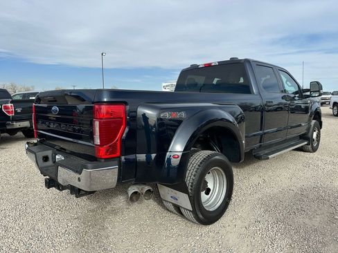 Used 2022 Ford F350 XLT w/ XLT Value Package image 11