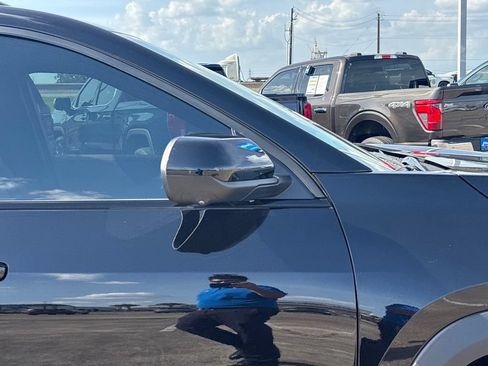 Used 2026 Chevrolet Equinox ACTIV w/ Convenience Package III FWD image 9