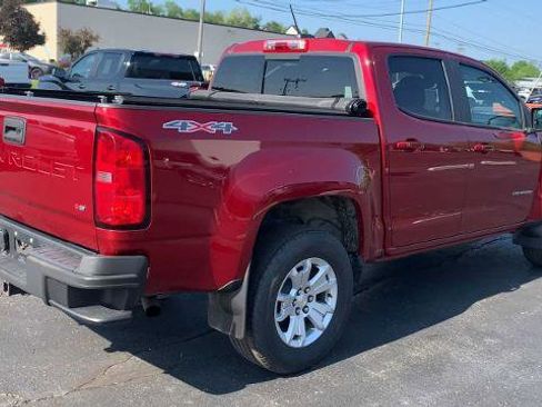 Used 2022 Chevrolet Colorado LT w/ LT Convenience Package AWD/4WD image 8