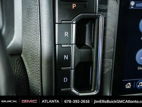 Used 2021 GMC Yukon XL Denali w/ Denali Premium Package image 19