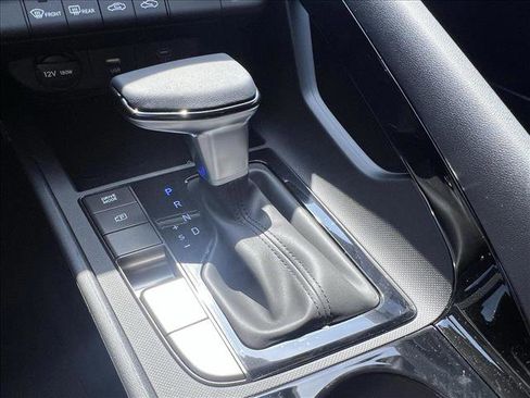 New 2025 Hyundai Elantra SEL image 15