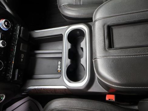 Certified 2022 GMC Sierra 3500 Denali AWD/4WD image 38