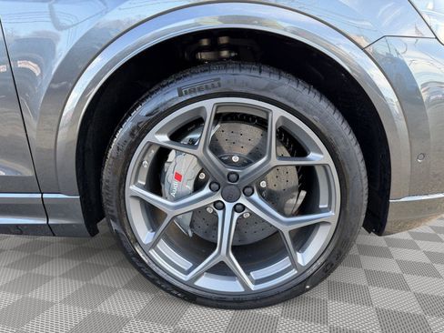 New 2026 Audi RS Q8 performance image 10