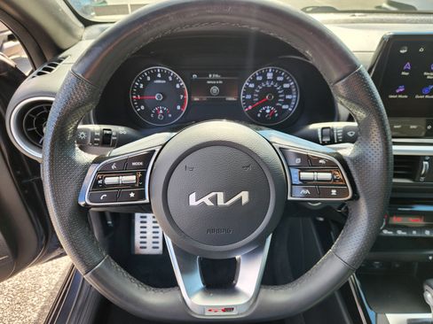 Used 2023 Kia Forte GT-Line w/ GT-Line Premium Package FWD image 9