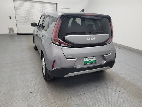 Used 2025 Kia Soul S FWD image 6