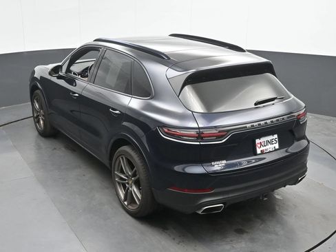 Used 2023 Porsche Cayenne AWD/4WD image 37