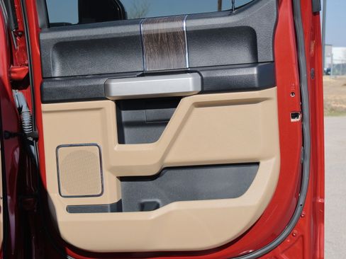 Certified 2020 Ford F350 Lariat w/ Lariat Ultimate Package image 34