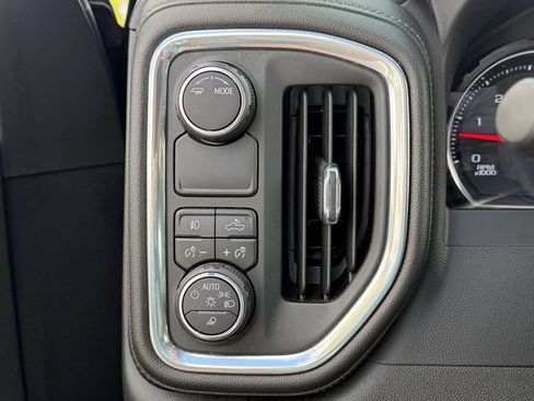 Used 2022 Chevrolet Silverado 2500 LTZ w/ LTZ Convenience Package RWD image 22