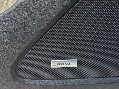 Used 2023 Chevrolet Equinox Premier image 20